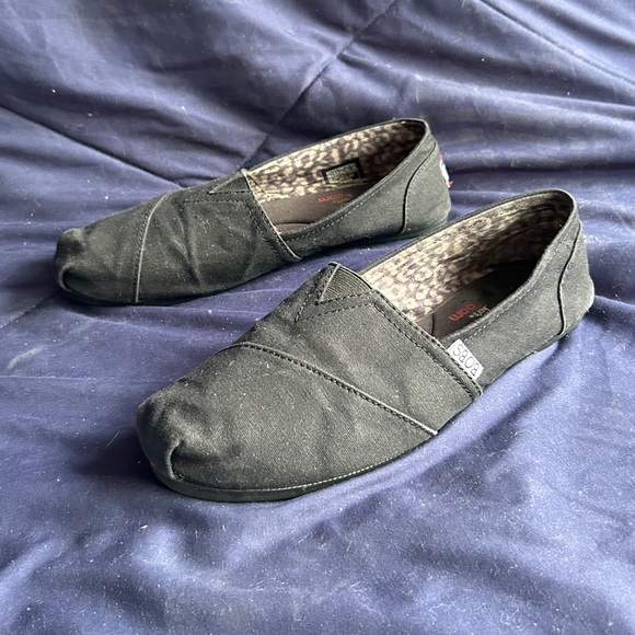 BOBS from Skechers Black Casual Flats for Effortless Style - Picture 3 of 3